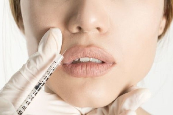 أفضل دكتور تجميل في دبي ؛ سهولة الوصول إلى خدمات ما بعد الجراحة والرعاية التخصصية
