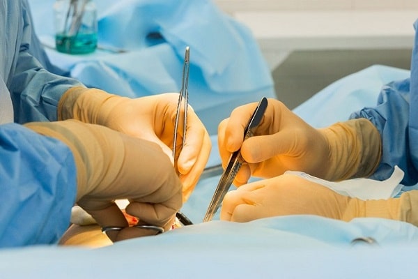 افضل دكتور تجميل في قطر ؛ خبرة الطبيب