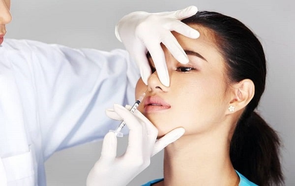 أفضل دكتور تجميل أنف في الإمارات ؛ لماذا أصبحت الإمارات مركزاً لعمليات تجميل الأنف؟