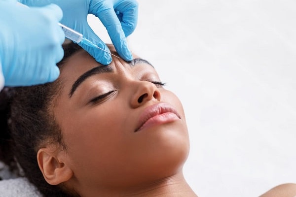 أفضل عيادة للبشرة في مسقط ؛ Derma Cosmetic Centre