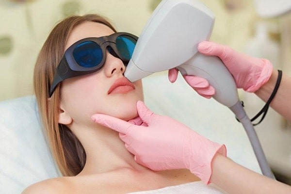 افضل عیادات التجمیل فی قطر ؛ فوائد الليزر في العيادات ذات السمعة الطيبة