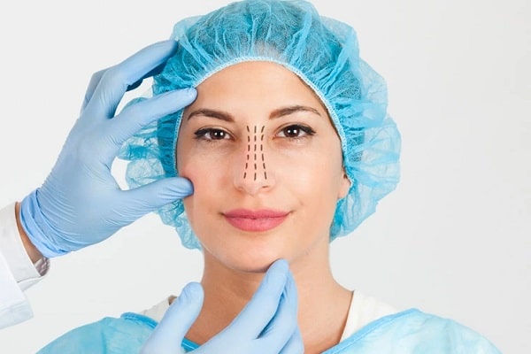أفضل دكتور تجميل أنف في الإمارات ؛ رضا واسع ونتائج موثقة