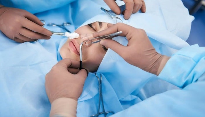 أفضل دكتور تجميل الأنف في الإمارات : معاينة صور قبل وبعد العملية