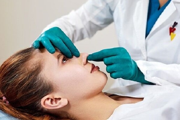 أفضل دكتور تجميل الأنف في الإمارات : استخدام أحدث التقنيات الطبية