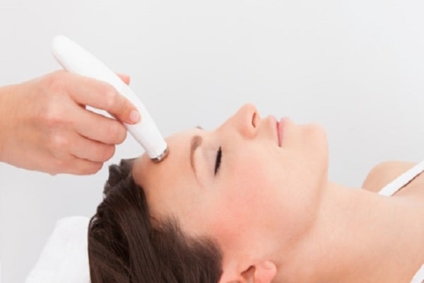 افضل عيادة ليزر في مسقط ؛ أصحاب الشعر الأبيض أو الفاتح جدًا
