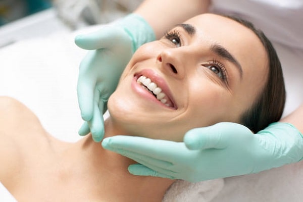 افضل مراكز التجمیل فی ابوظبي ؛ بیئة راقیة بمعاییر عالمیة