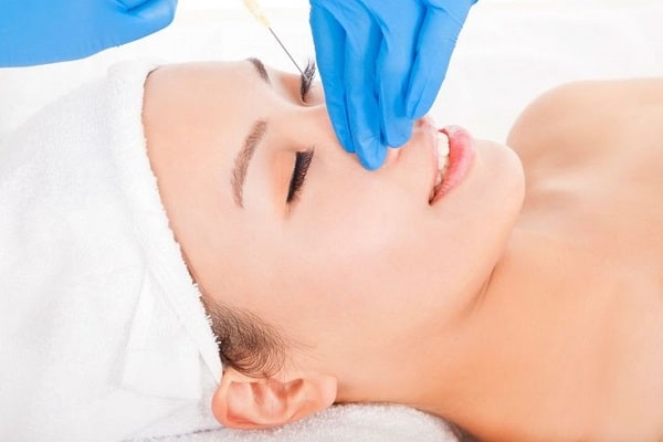 سعر عملية تجميل الأنف في العراق ؛ رينوبلاستي غير جراحية