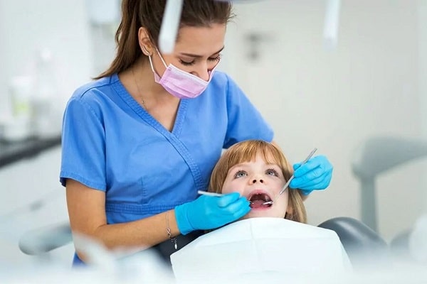 افضل عيادة اسنان في مسقط؛ طب اسنان الاطفال