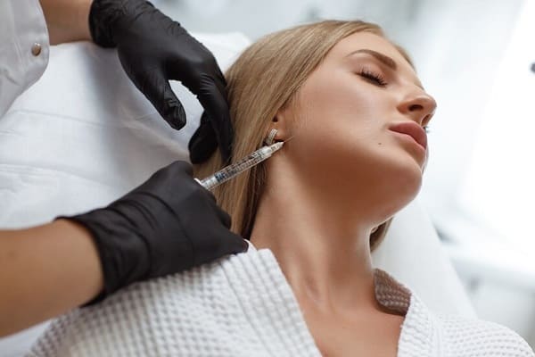 مركز جراحة التجميل الدوحة ؛ حقن الجل والبوتوكس للجمال الطبيعي